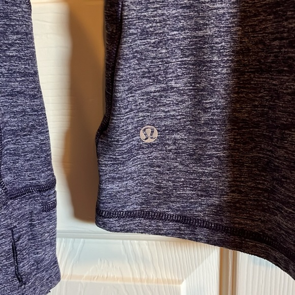 Lululemon Half Zip Pullover 8 - Picture 3 of 3